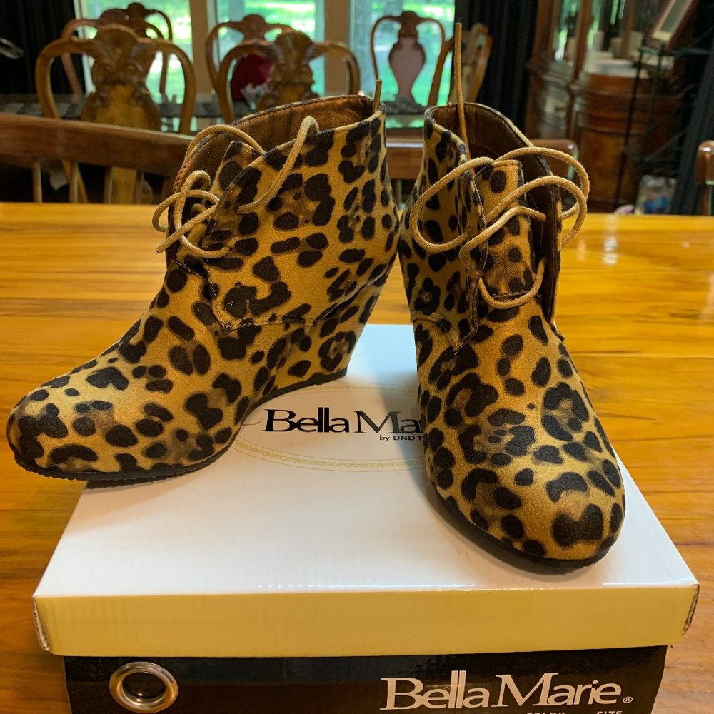 Leopard skin wedges